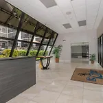 Amazing Condo 5 Minute Walk To The Beach!