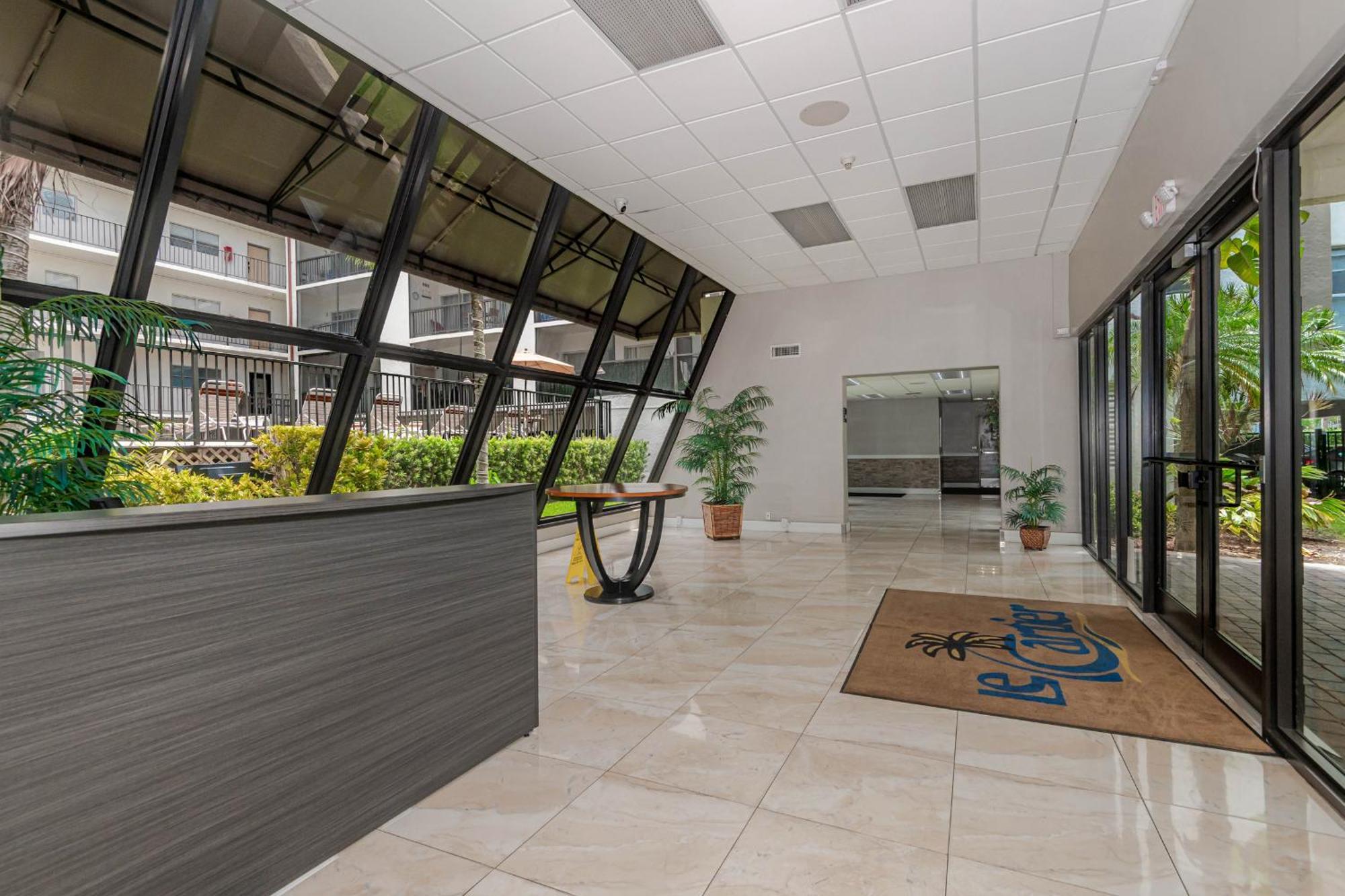 Appartement Amazing 5 Minute Walk To The Beach! *